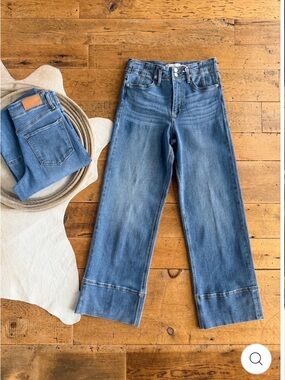 High-Rise Wide Leg Women’s Jeans in Medium Blue